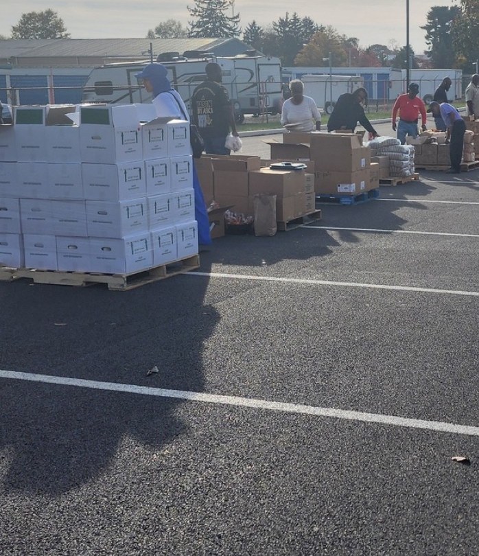 Brothers of Stone Square Lodge No. 22 volunteering with the Food Bank of Delaware